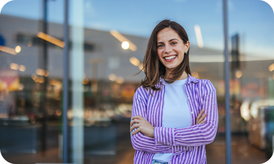 Mujer solicitando un Depósito a plazo
